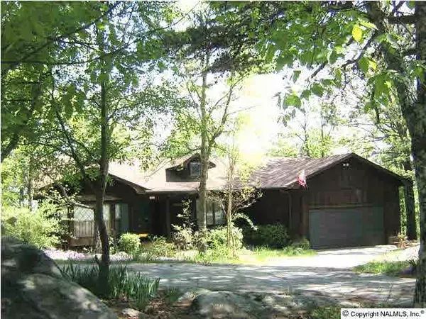 Sand Rock, AL 35983,994 Mountain View Drive