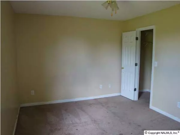 Toney, AL 35773,1512 Ready Section Road