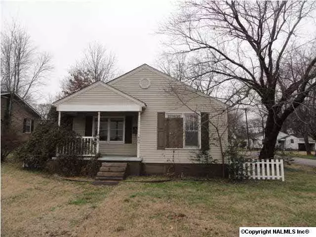 609 North Houston Street, Athens, AL 35611