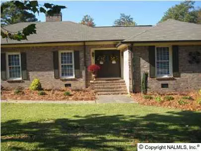 Gadsden, AL 35904,324 Robin Circle