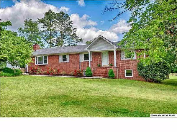 23154 Nick Davis Road, Athens, AL 35613