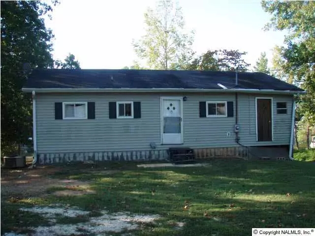 Cedar Bluff, AL 35959,7904 County Road 44