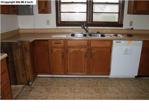 Moulton, AL 35650,13446 Market Street