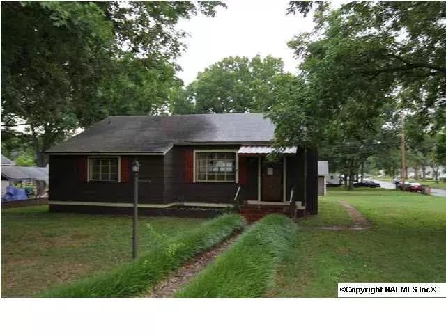 812 9th Street Se, Decatur, AL 35601