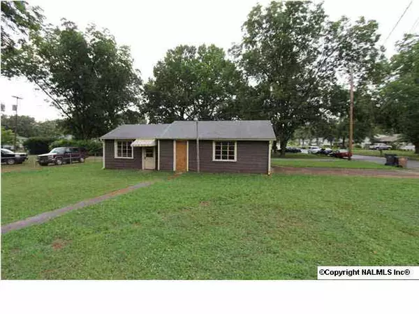 Decatur, AL 35601,812 9th Street Se