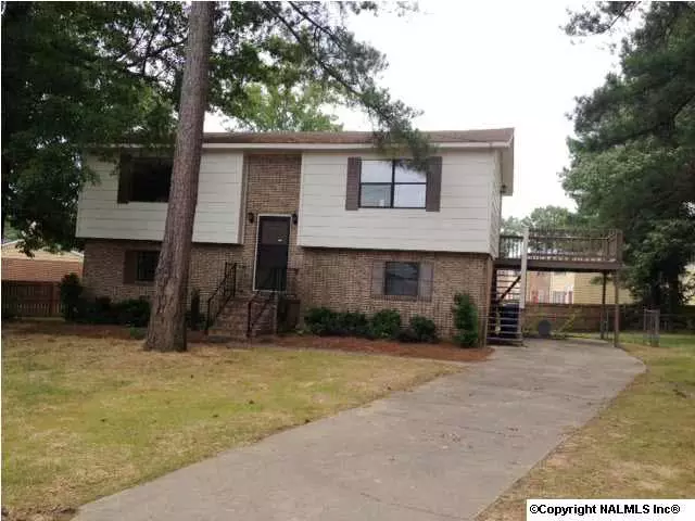 134 Pineview Street, Rainbow City, AL 35906