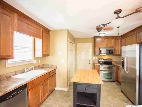 Huntsville, AL 35811,213 Hollington Drive