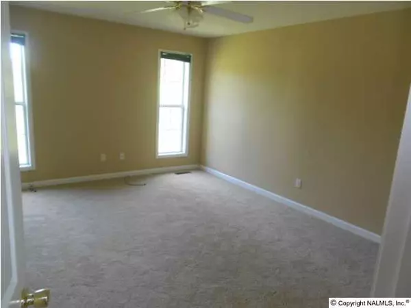 Toney, AL 35773,392 Comet Drive