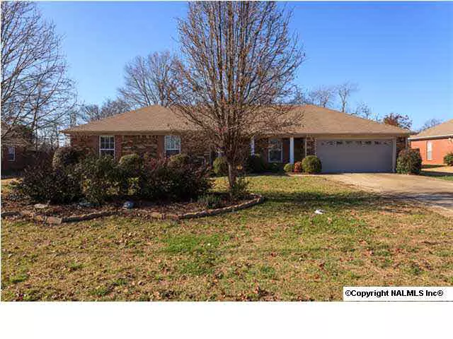 108 Tree Bark Trail, Hazel Green, AL 35750