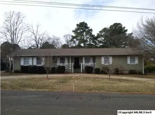 3008 Julie Drive, Scottsboro, AL 35769