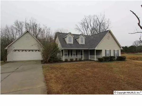 17 Winter Fir, Albertville, AL 35950