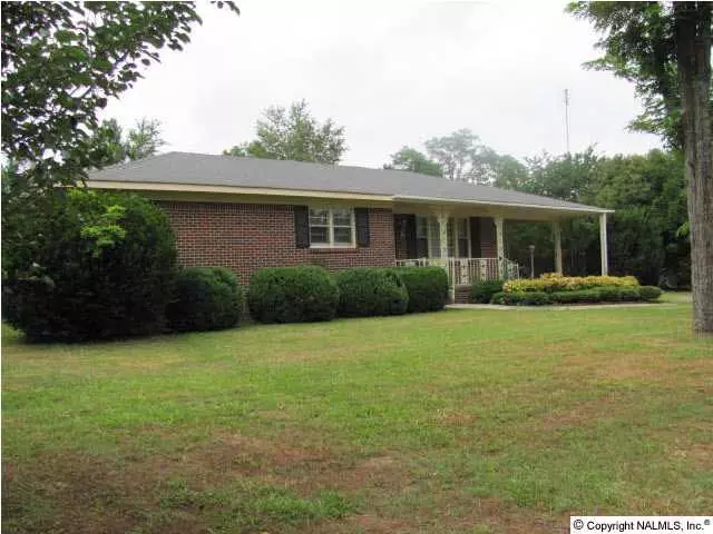 385 Mobbs School Road, Arab, AL 35016