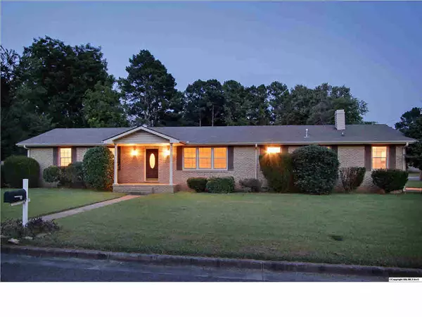 10003 Louis Drive, Huntsville, AL 35803