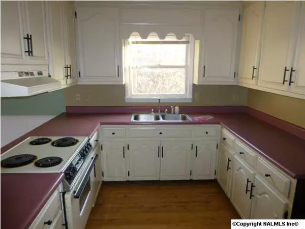 Toney, AL 35773,1124 Beaver Dam Road