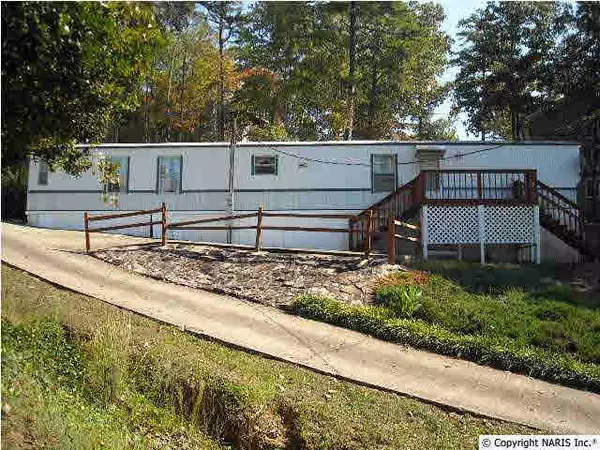 Cedar Bluff, AL 35959,570 County Road 662