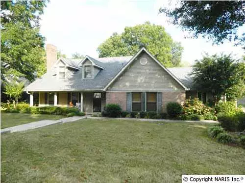 2808 Mctavish Avenue, Decatur, AL 35603