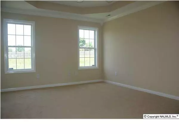 Toney, AL 35773,105 Thistledowns Drive