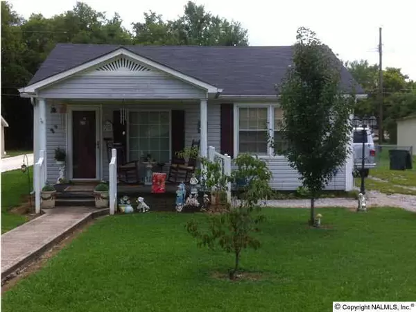 1528 Mckinley Avenue, Huntsville, AL 35801