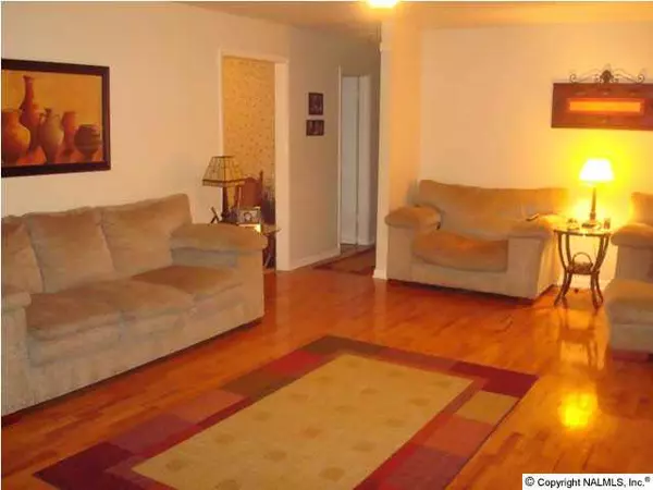 Toney, AL 35773,18910 Canoebrook Lane