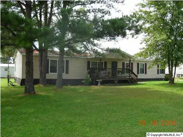 124 Helton Avenue, Hazel Green, AL 35750