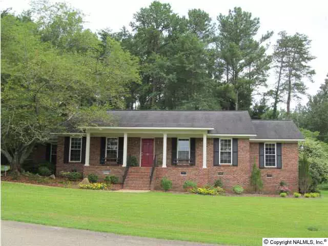 Gadsden, AL 35904,214 Vance Place