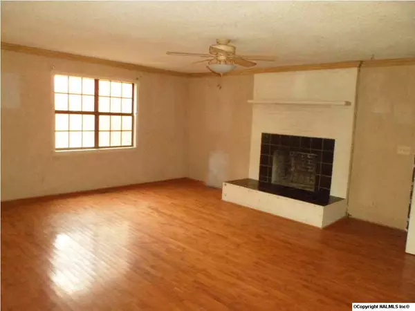 Ashville, AL 35953,33741 Hwy 231