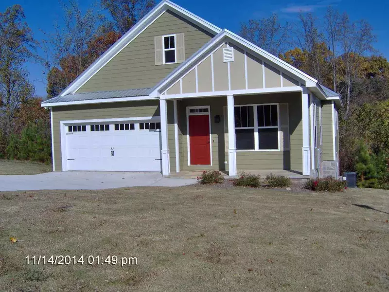 1004 Laurinda Lane, Guntersville, AL 35976