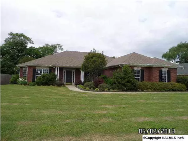 Hazel Green, AL 35750,110 Tree Bark Trail