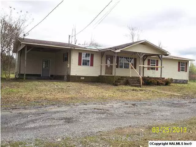 71 Pierce Circle, Guntersville, AL 35976