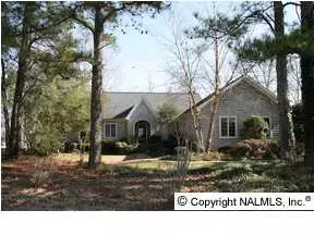 992 Lake Vista Drive, Rainbow City, AL 35906