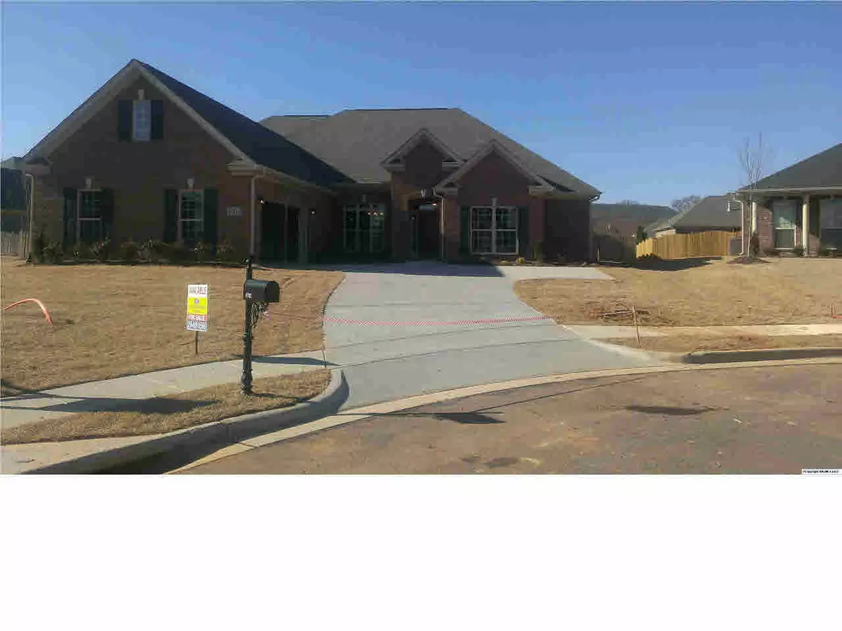 Owens Cross Roads, AL 35763,4703 SE Old Oak Court