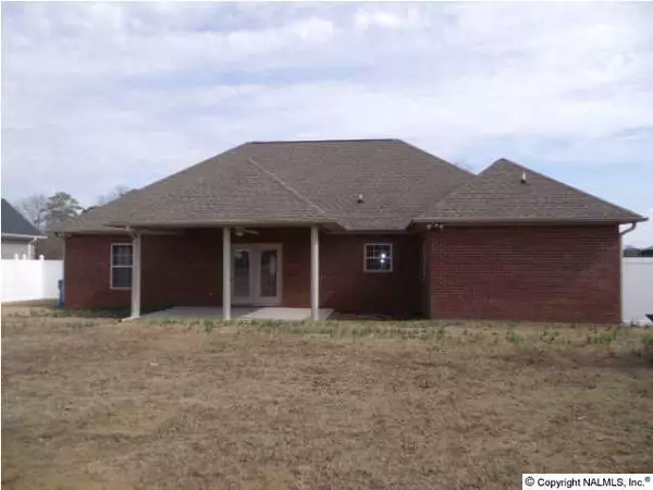 Hartselle, AL 35640,903 Anna Circle