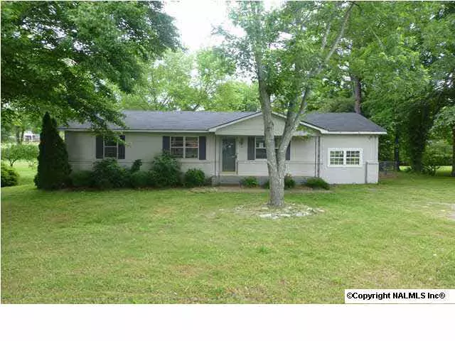 151 H Mitchell Drive, Brownsboro, AL 35741