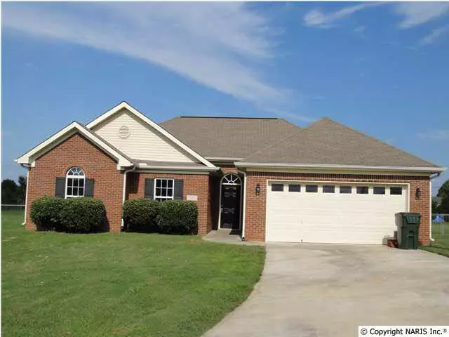 111 White Willow Court, Hazel Green, AL 35750