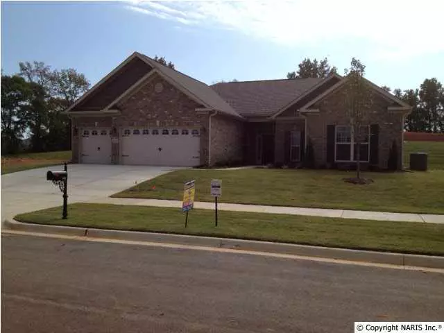 4606 Gramercy Court, Owens Cross Roads, AL 35763