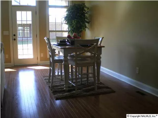 Owens Cross Roads, AL 35763,7568 Crestridge Drive