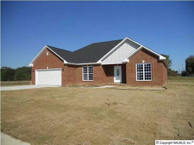 1301 Gypsy Trail, Hartselle, AL 35640