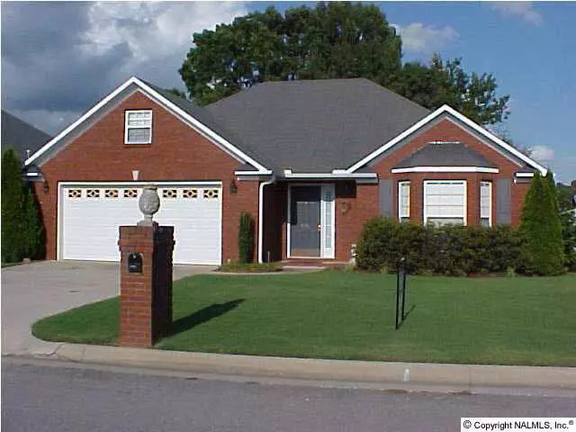 Decatur, AL 35603,3108 Navajo Drive