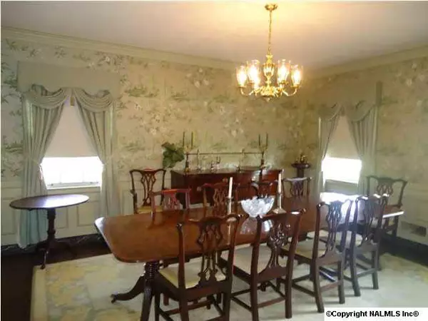 Albertville, AL 35950,511 East Main Street