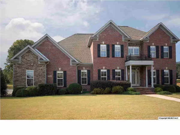 4706 Slalom Run, Owens Cross Roads, AL 35763