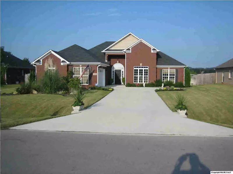 124 Appleberry Lane, Harvest, AL 35749