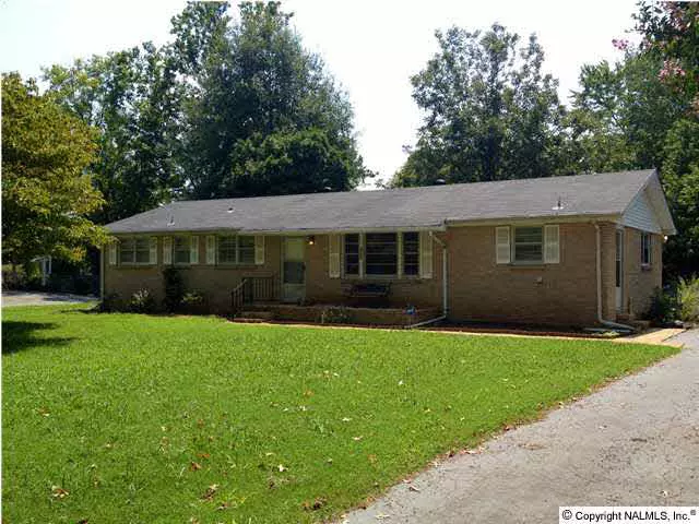 6203 Deramus Avenue, Huntsville, AL 35806