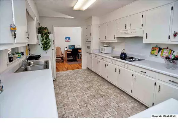 Toney, AL 35773,9613 Pulaski Pike