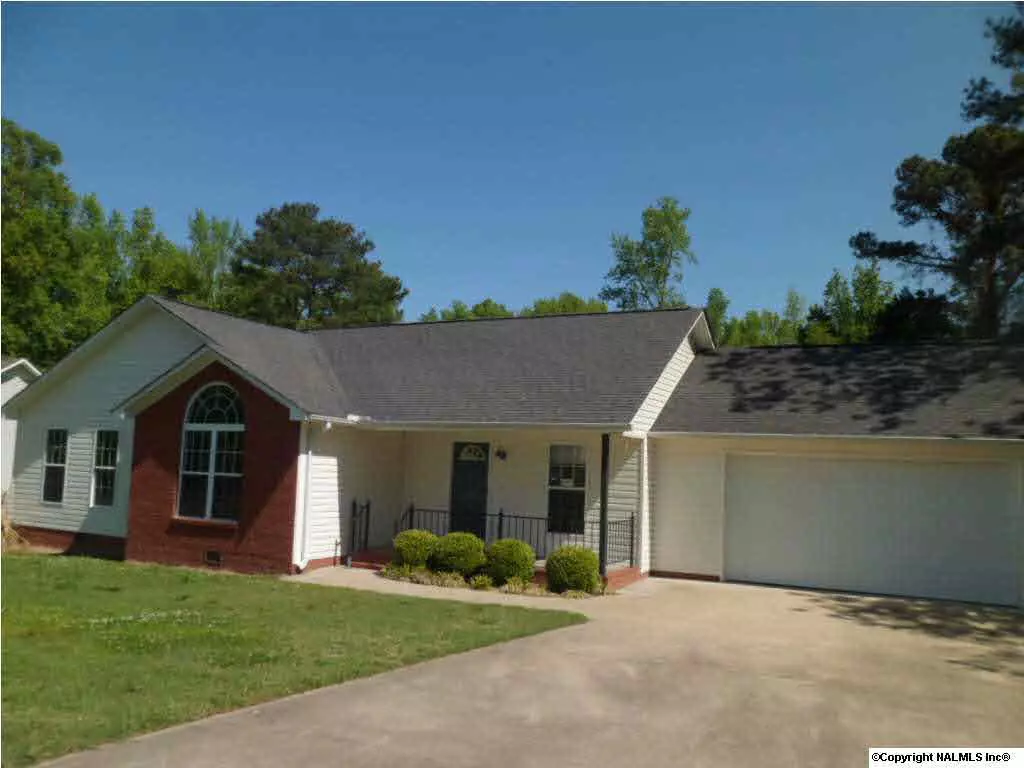 Gadsden, AL 35904,221 Greg Avenue