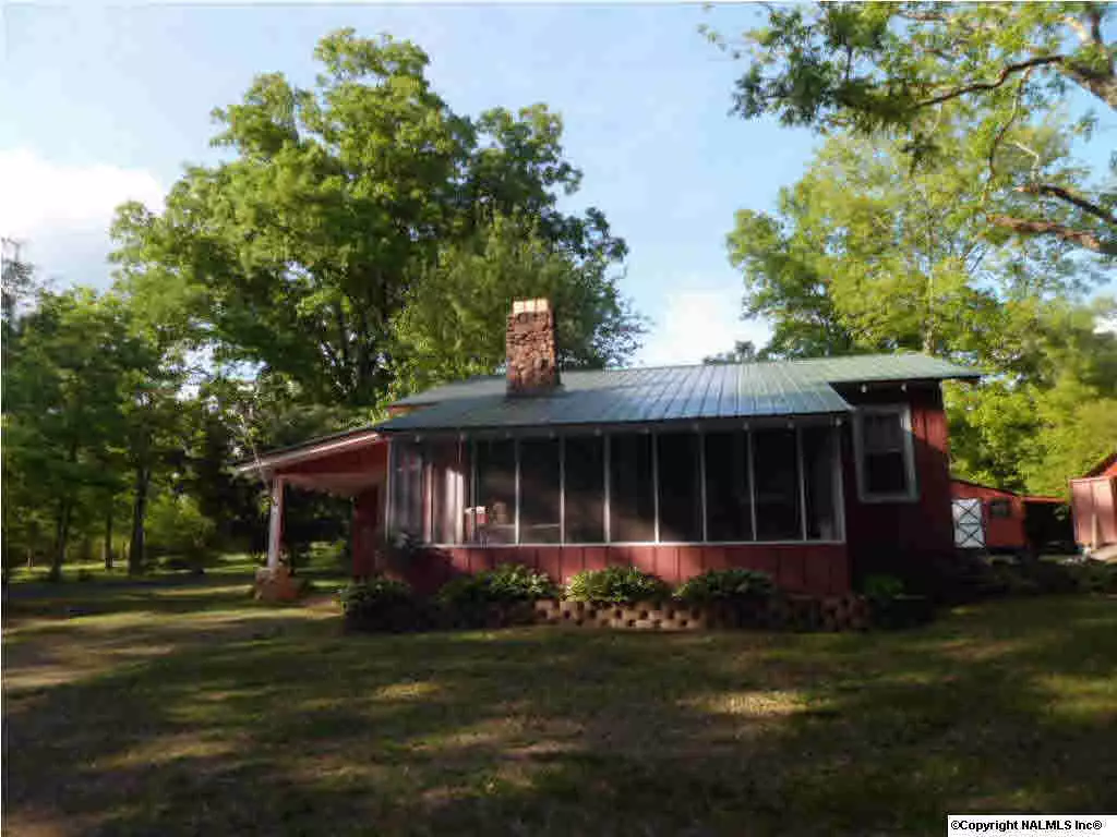 Gadsden, AL 35904,231 Hinds Road