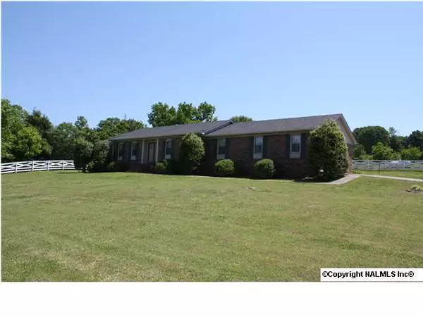 169 Leon Hughes Road, Gurley, AL 35748