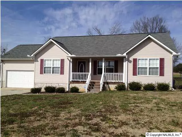 80 Dee Circle, Guntersville, AL 35976