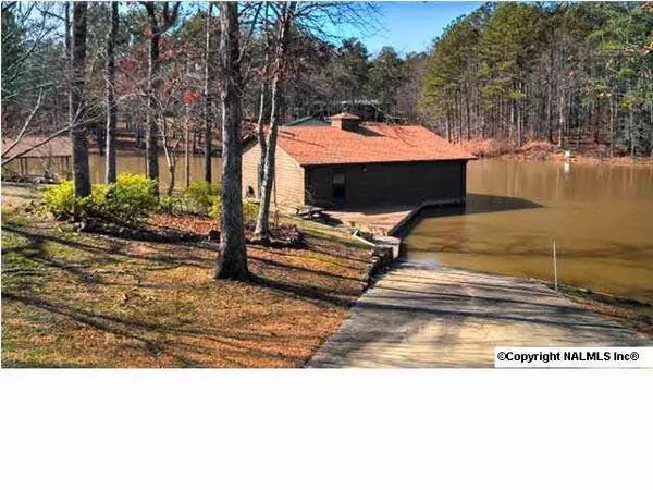 Cedar Bluff, AL 35959,74 County Road 995