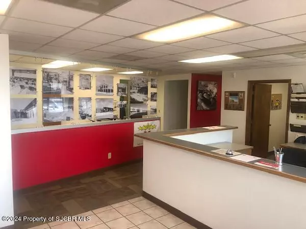Farmington, NM 87401,900 RESOURCE
