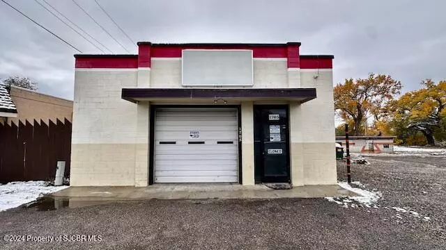 Farmington, NM 87401,1705 MAIN